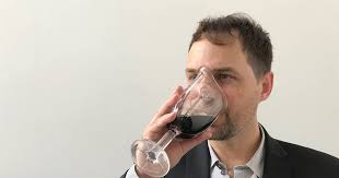 The Wine Glass Mask Wants to Change the Way You Drink Wine