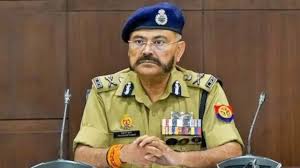 UP DGP प्रशांत कुमार आज हो रहे हैं रिटायर, क्या मिलेगा सेवा विस्तार, शाम तक होगा फैसला