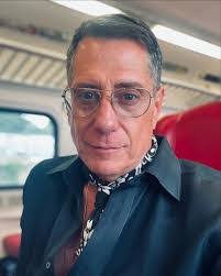 Peter Berta's Instagram, Twitter & Facebook