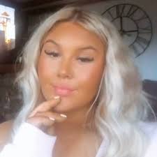 Mia Chambers👸 (@MiaChambers250)