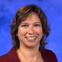 Lindsay Erdman's Instagram, Twitter & Facebook