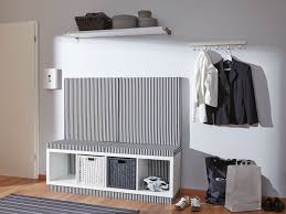 You will need a wood piece to cover the back of the unit. Ikea Hack Aus Kallax Wird Eine Garderobenbank Selbermachen De