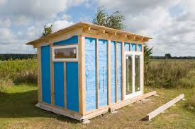 So Baust Du Das Dach Fur Ein Gartenhaus Gartenhaus Selber Bauen Gartenhaus Bauen Gartenhaus Dach