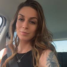 Pas invisible hein 😌