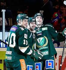 Färjestad bk (fbk), tidigare färjestads bollklubb, bildad 10 november 1932, är en idrottsförening i karlstad som tillhör sveriges mest framgångsrika ishockeyklubbar. 23 Farjestad Bk Ideas Ice Hockey Hockey Sports
