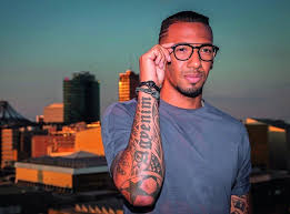 Boateng brille kaufen die ausgezeichnetesten boateng brillen unter die lupe genommen! Brillen Von Jerome Boateng Gibt S Uber Egs Optik Der Augenoptiker