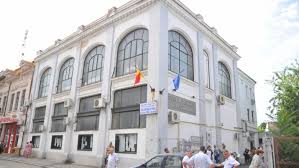 Pentru a beneficia de o pensie facultativa, o persoana trebuie sa adere la un fond de pensii facultative. Casa De Pensii Dolj È™i ChiriaÈ™ È™i Proprietar InstituÈ›ia Poate RÄƒmane Din ToamnÄƒ FÄƒrÄƒ Sediu