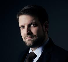 Michael Borth's Instagram, Twitter & Facebook