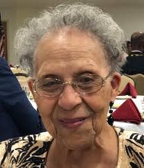 Lisa Huntington's Instagram, Twitter & Facebook