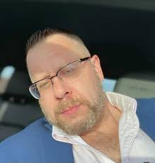 Brandon Sands's Instagram, Twitter & Facebook