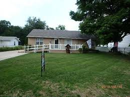 402 Division Street, Union Vlg, MI 49094