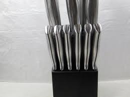 Each stainless steel blade provides exceptional strength and control, while. Sold Price Farberware Knife Block Stainless Steel Knife Set May 6 0120 6 00 Pm Edt