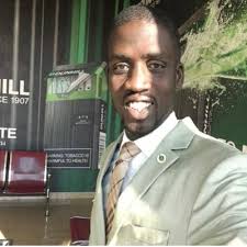 Mohamed Wade (@Mboudeuul)