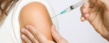 Una vacuna es cualquier preparación cuya función es la de generar del organismo inmunidad frente a una determinada enfermedad, estimulándolo para que produzca anticuerpos que luego actuarán. Vacunacion