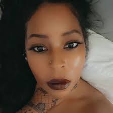 During a recent interview with Keyshia Ka'Oir, The Diamond Princess  revealed that she did NOT get a prenup with her husband, Benjamin Kearse  Jr., because the money he makes GOES TO HER