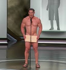 فيديو فضيحة جون سينا عاري تماما على مسرح الاوسكار - الفن والجمال