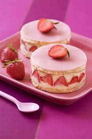 Fraisier Facile Recettes De Cuisine Odelices Recette En 2020 Fraisier Facile Recettes De Cuisine Recette