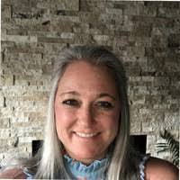 Tana Stephens's Instagram, Twitter & Facebook