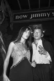Serge gainsbourg aurait eu 90 ans aujourd'hui. Jane Birkin Tamburina Jane Birkin Jane Birkin Style Serge Gainsbourg