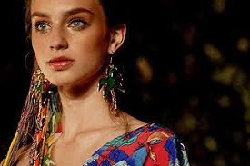 Monique Olsen pictures and photos