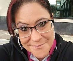 Nicole Weir's Instagram, Twitter & Facebook