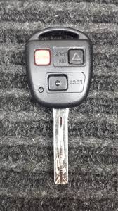 The serpentine belt on the lexus es300 is one complete belt that routes around all of the pulleys on the front of the engine.the serpentine belt controls all of the front engine accessories. Broken Lexus Remote Key Repair Mcguire Lock