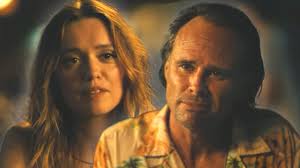 ‘The White Lotus’ Feud? Why Fans Think Walter Goggins and Aimee Lou Wood  Are at Odds