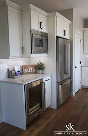 Cabinetry Yorktowne Iconic Series Maple In A White Icing Paint Finish Countertops Klondike Quartz Calcutt Home Kitchens Kitchen Plans Kitchen Inspirations