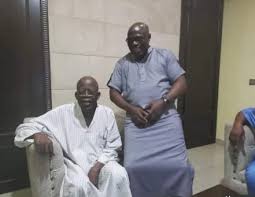 Take a picture in front of the dry fountain. Tinubu Recovers From Covid 19 Meets Top Pdp Chieftain Others Photos
