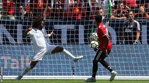 Jose mourinho revealed before this game that david de gea would be staying at manchester united after real madrid pulled the plug on a deal to sign the spain goalkeeper. Man Utd Beat Real Madrid On Penalties In Santa Clara After Victor Lindelof Error Bbc Sport