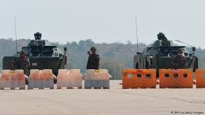 Hal itu merupakan lanjutan dari ketegangan antara suu kyi dan militer beberapa waktu. Vfzmka1vu0sv0m
