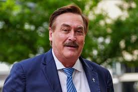 Man accused of killing Algona police officer makes first Iowa court  appearance