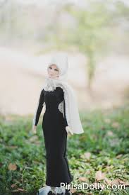 Handmade Muslim Dress Black And White Glitter Decoration With Hijab For Muslim Doll Fulla Doll And Barbie Doll Ready To Sh Fashion Fashion Dolls Muslim Dress Offered by testified manufacturers and suppliers. hijab for muslim doll fulla doll