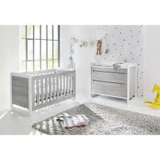 Découvrez des chambres pour bébé et enfant complètes et des meubles design, colorés et écologiques à prix mini ! Chambre Bebe Curve 2 Pieces Lit Et Commode Pinolino