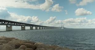 Utrustning för att förbättra den personliga arbetsmiljön inom produktion, service och underhåll. Oresundsbron Stock Footage Royalty Free Stock Videos Pond5