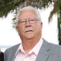 Robert Roehm's Instagram, Twitter & Facebook