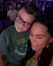 Veronica Hazel Hanks (@veronicahazel2) • Threads, Say more