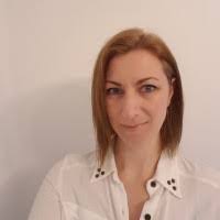 Vicki Snow's Instagram, Twitter & Facebook