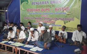 Teks bacaan surat al mulk arab latin dan terjemahan indonesia. Contoh Mc Pembawa Acara Majlis Talim Atau Mc Pengajian