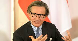 Andreas haukeland (born 12 april 1993), most known as tix (stylized as tix), is a norwegian body measurements. Peter Launsky Tieffenthal Generalsekretar Im Bundesministerium Fur Europa Integration Und Ausseres Meine Abgeordneten