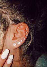 Merelvandekuinder Earings Piercings Pretty Ear Piercings Cool Ear Piercings