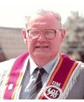 Thomas Peel's Instagram, Twitter & Facebook