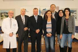 Landeshauptmann platter und sein für gesundheit zuständiger landesrat bernhard tilg, beide politiker der övp von bundeskanzler sebastian kurz, stehen inzwischen in heftiger kritik. Tirol Kliniken Aktuelles