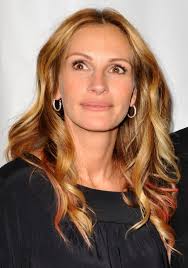 Julia Roberts 'Feared' Stepfather Who Humiliated Her