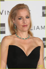 Luke Evans & Jeremy Irvine Suit Up at William Vintage Dinner!: Photo  3053468