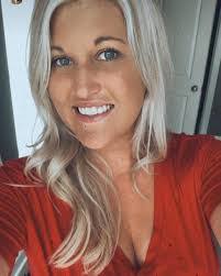 Christina Messer's Instagram, Twitter & Facebook