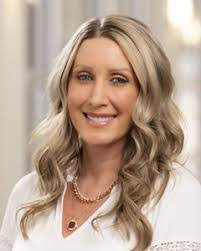 Cheyanne Weathers's Instagram, Twitter & Facebook