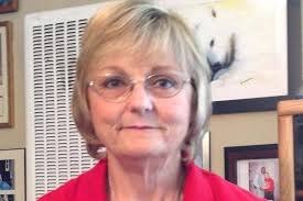 Lynn Tapley's Instagram, Twitter & Facebook