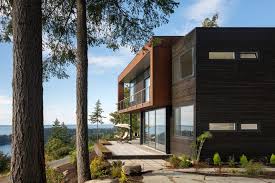 10th gen i5 500g solid state and st. House On The Cove Blends With Coastal Washington Setting