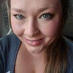 Kristin Alling's Instagram, Twitter & Facebook